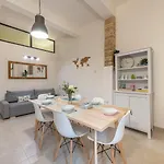 Giardini 32 - House * Cagliari