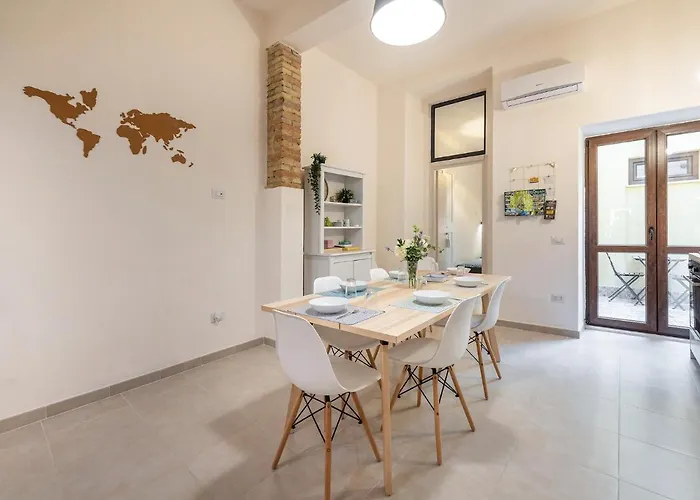 Giardini 32 - House *